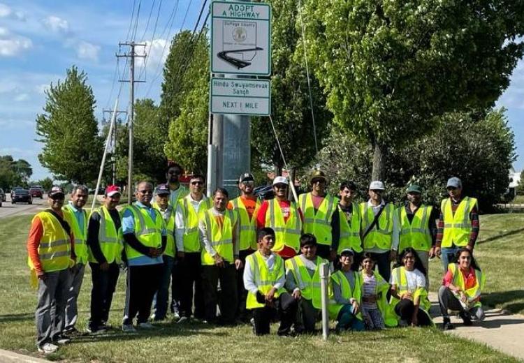 HSS Volunteers help keep the community clean and green