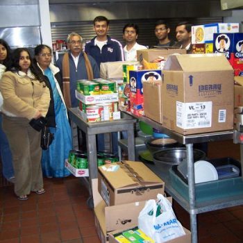 HSS Volunteers Organize Food Drive on the Occasion of Diwali